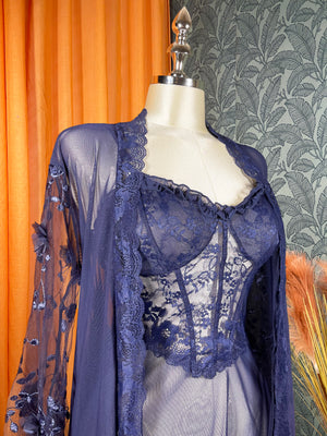 Ensemble de nuit femme avec nuisette et peignoir en maille brodée élégante