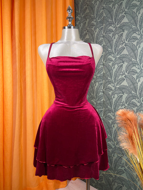 Ensemble nuisette femme avec peignoir assorti, tissu doux et coupe élégante