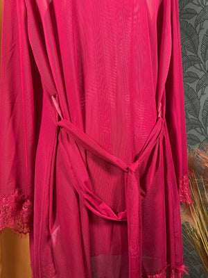 Ensemble pyjama femme avec nuisette et peignoir, dentelle élégante et coupe fluide