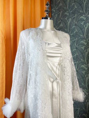 Ensemble lingerie femme deux pièces avec nuisette longue et robe en dentelle