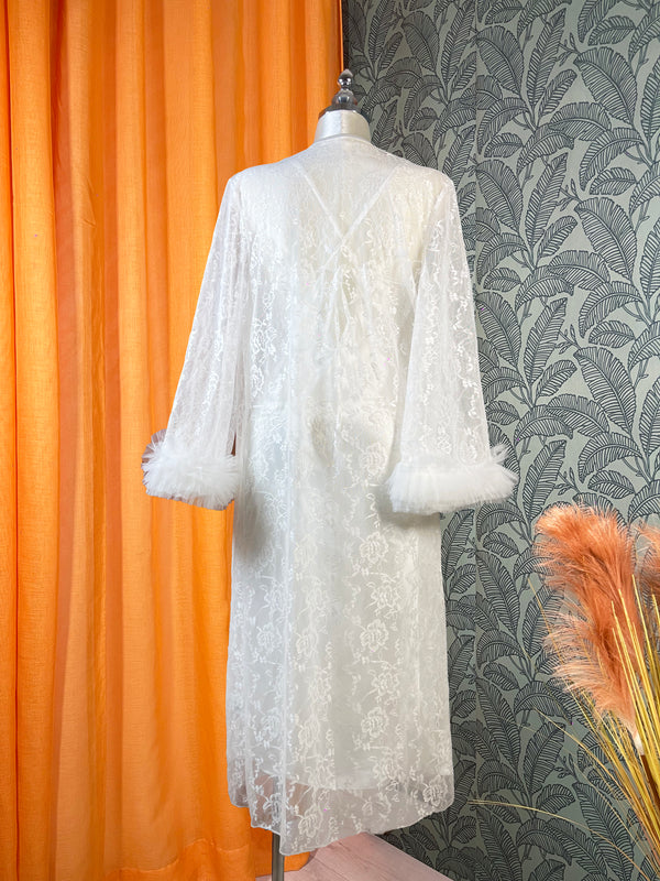 Ensemble lingerie femme deux pièces avec nuisette longue et robe en dentelle