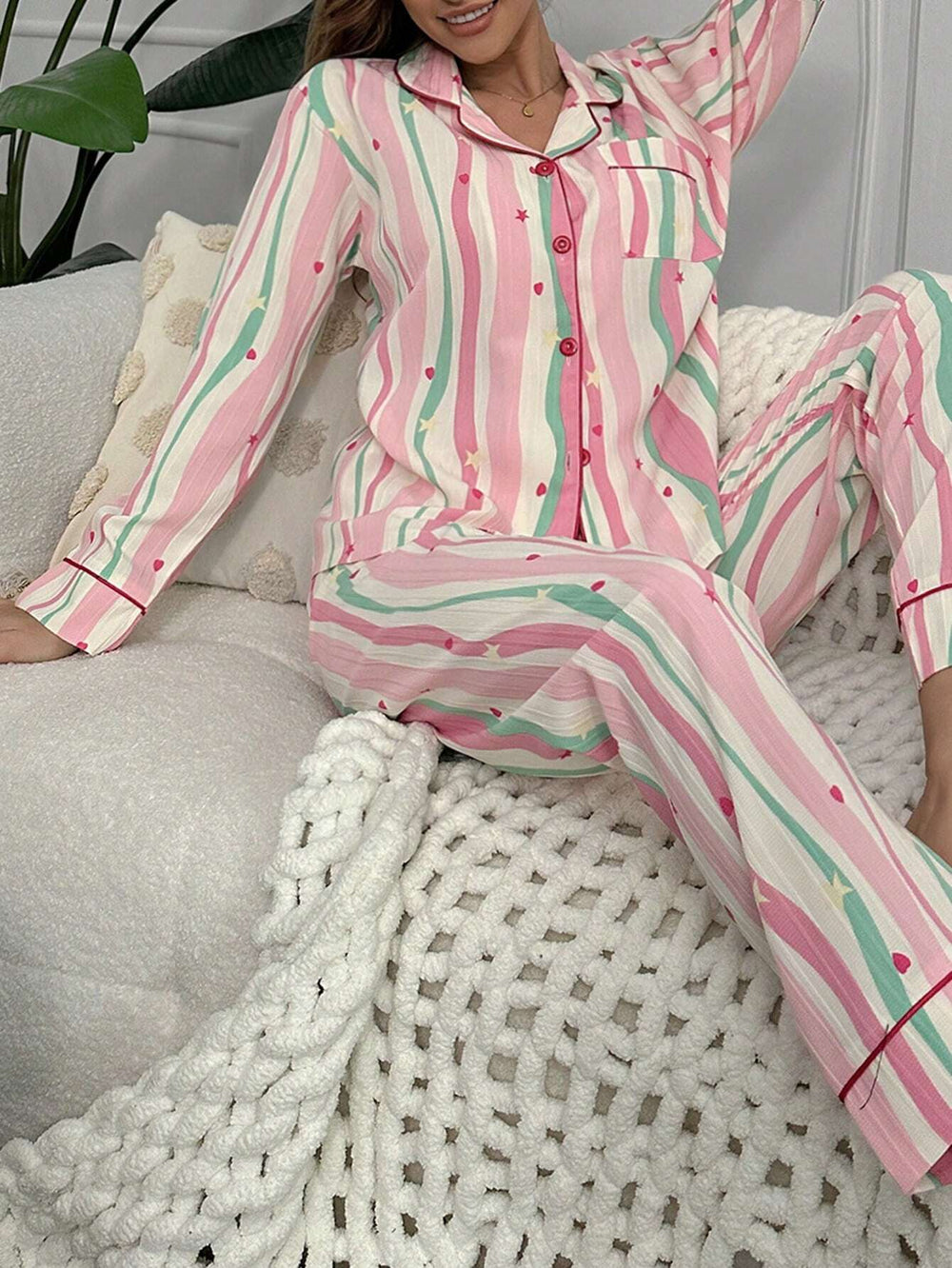 Pyjama Rayé Multicolore à Motifs – Rose, Vert & Blanc