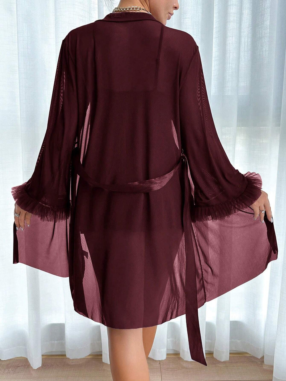 Ensemble Nuisette Dentelle Bordeaux avec Kimono – Élégance Romantique